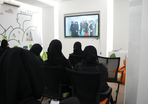 احتفاء النيابة العامة بيوم المرأة الاماراتية